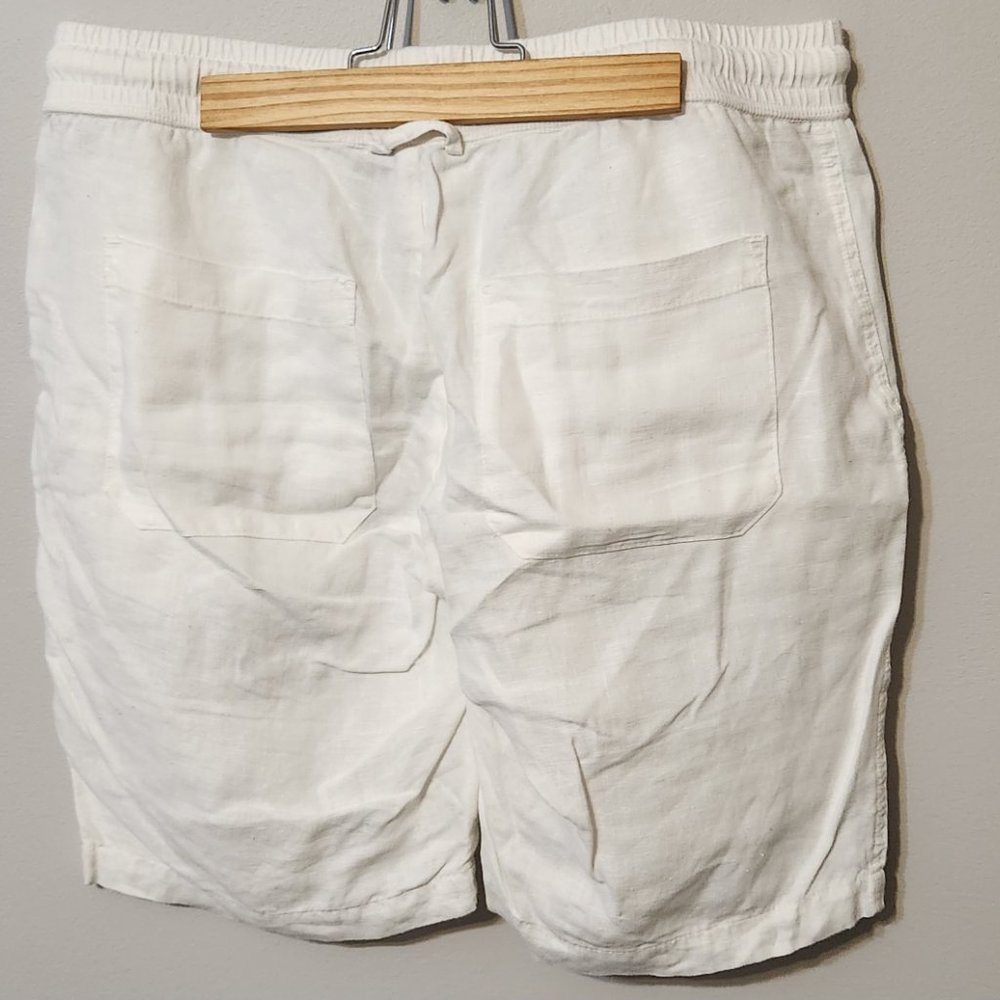 Linen shorts - Picture 2 of 5